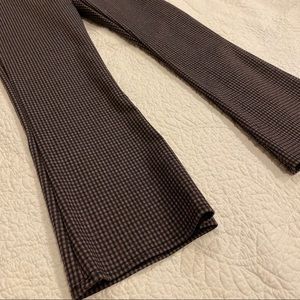 Gingham Kick Flare Cropped Legging Maroon and Gray